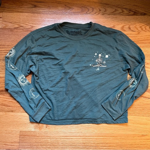 weekend warriors Tops - Weekend warriors skeleton yoga shirt size medium